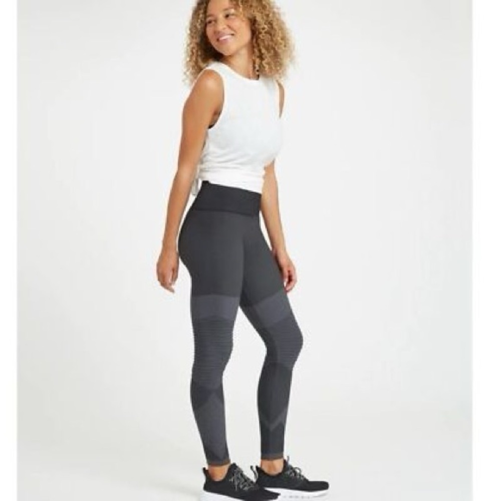 SPANX
Look At Me Now Seamless Moto Leggings XS